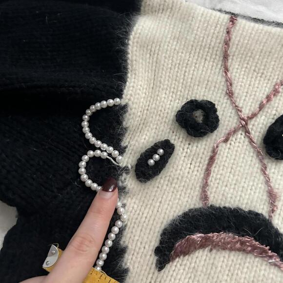 Black and white vintage beaded and embroidered angora blend sweater knit Size XL - Picture 2 of 8